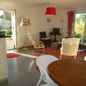 Appartement Splendide Vue Pyrénées, Rez De Jardin 2, Montjoie-en-Couserans